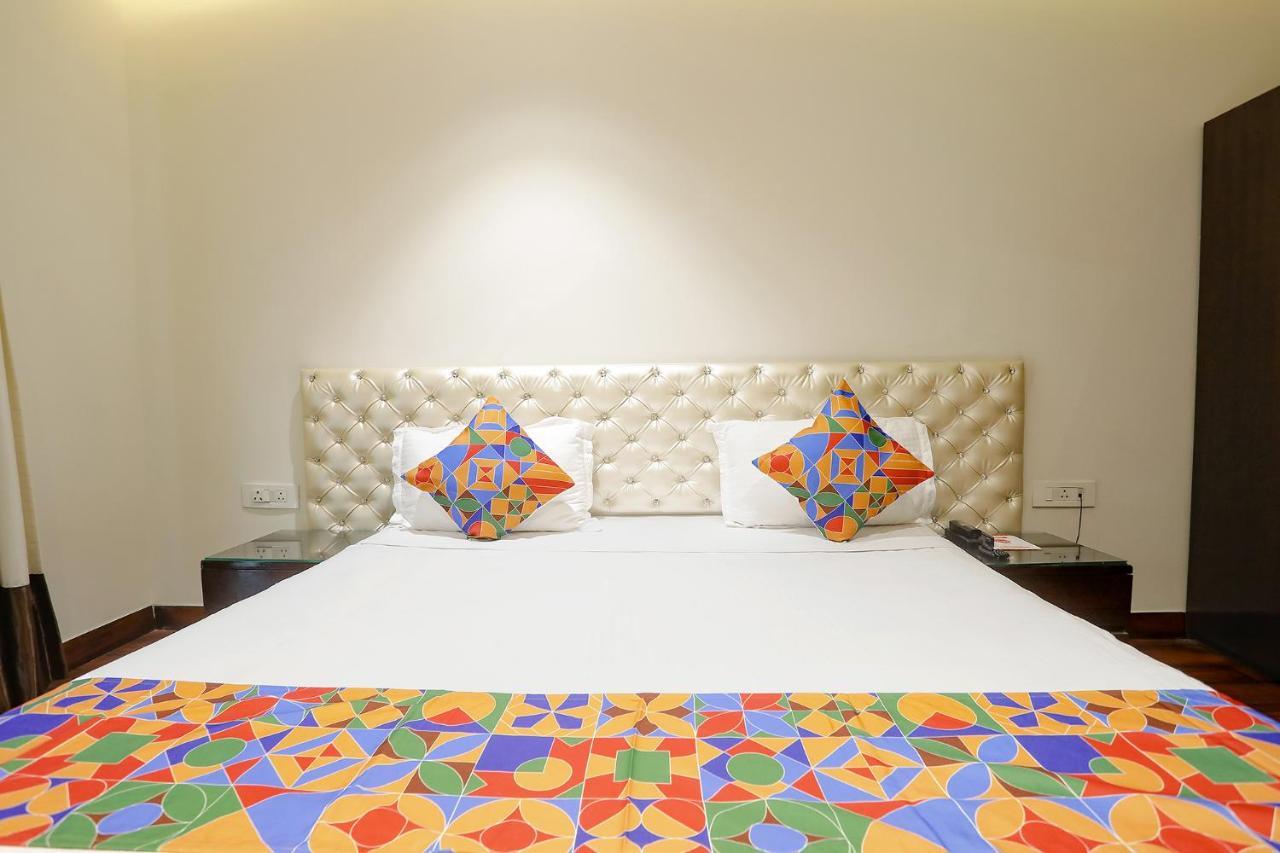 Fabhotel Grand Stay Nové Dillí Exteriér fotografie